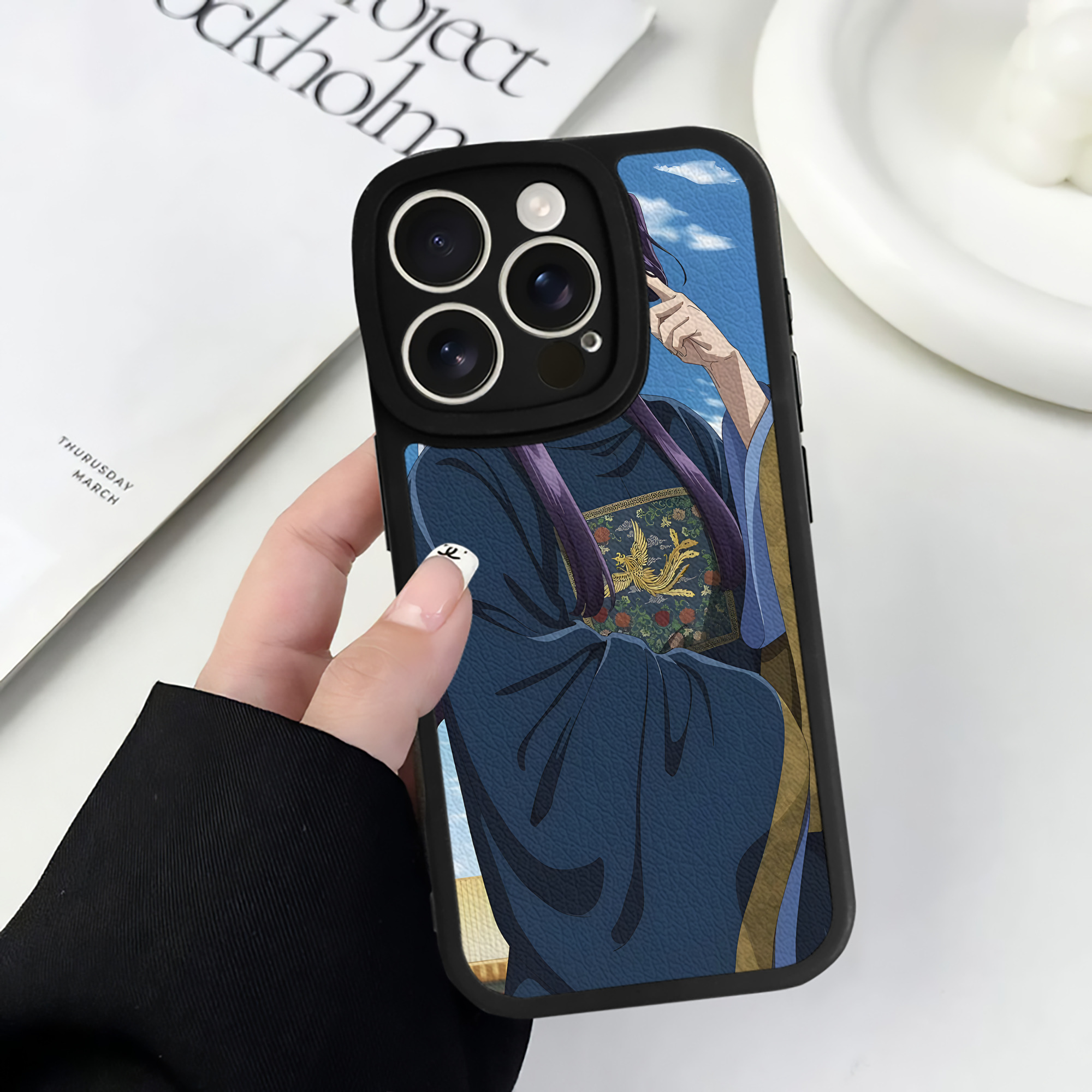 薬屋のひとりごと The Apothecary Diaries 【iPhone 16シリーズ対応】シリコンスマホケース（レザー調） 材質：シリコン